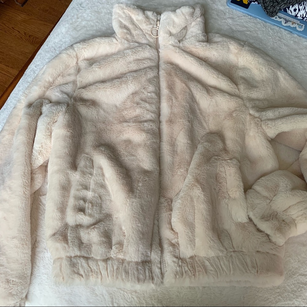 Fashion Nova Teddy Jacket Cream